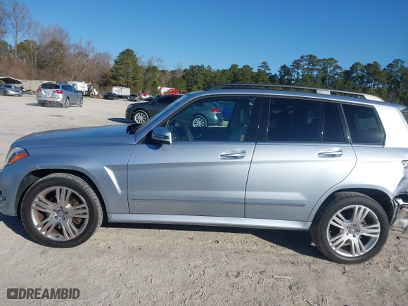 2014 Mercedes-Benz GLK-Class GLK 250 BlueTEC with VIN WDCGG0EB0EG265336, listed as a IAAI auction lot 41304188 with 63,221 mi miles. Bid and sale history available at carsss.com. Image 15.