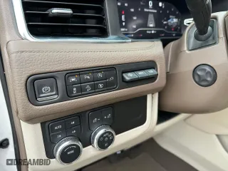 2022 GMC Yukon XL Denali with VIN 1GKS2JKL9NR364134, listed as a Copart auction lot 54078255 with 5,967 mi miles and Clean Title. Bid and sale history available at carsss.com. Image 14.