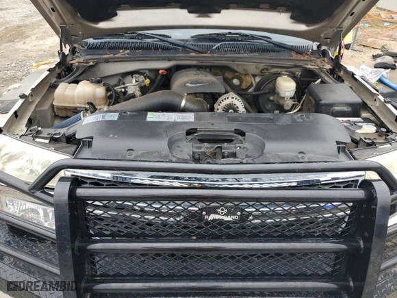 2005 Chevrolet Silverado 1500 LS with VIN 2GCEK13T951257195, listed as a Copart auction lot 44452835 with 243,299 mi miles and Non Repairable. Bid and sale history available at carsss.com. Image 11.