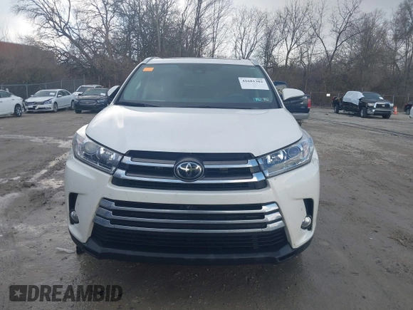 2017 Toyota Highlander Limited with VIN 5TDDZRFH7HS446499, listed as a IAAI auction lot 41681302 with 89,055 mi miles and . Bid and sale history available at DreamBid. Image 13.