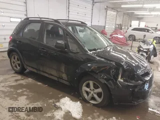 2009 Suzuki SX4 Man AWD with VIN JS2YB413096204911, listed as a IAAI auction lot 41572173 with 84,763 mi miles. Bid and sale history available at carsss.com. Image 1.