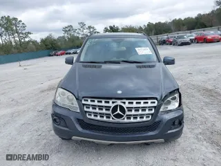 2011 Mercedes-Benz M-Class ML 350 with VIN 4JGBB5GB1BA627516, listed as a IAAI auction lot 41572634 with 94,706 mi miles. Bid and sale history available at carsss.com. Image 13.