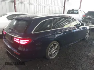 2019 Mercedes-Benz E 450 with VIN WDDZH6JB2KA609306, listed as a IAAI auction lot 41619816 with 55,593 mi miles and . Bid and sale history available at DreamBid. Image 4.