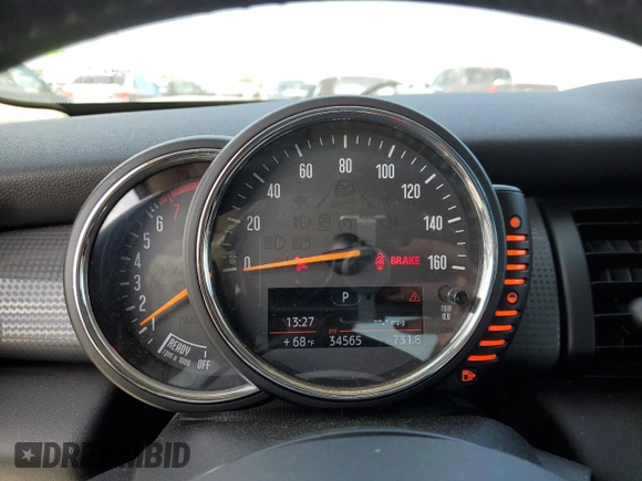 2015 MINI Hardtop with VIN WMWXM5C55F3A60385, listed as a Copart auction lot 53355145 with 34,565 mi miles and Salvage title. Bid and sale history available at DreamBid. Image 9.