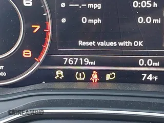 2018 Audi A4 allroad Premium Plus with VIN WA18NAF41JA024706, listed as a IAAI auction lot 41921127 with 76,719 mi miles. Bid and sale history available at carsss.com. Image 15.