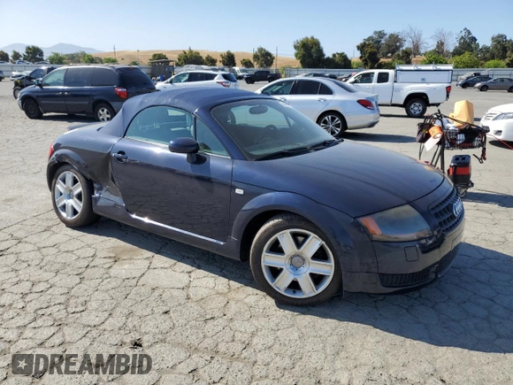 2004 Audi TT z VIN TRUTC28N441004820, wystawiony jako Copart lot #59420835 z przebiegiem 152 988 mil mil oraz Szkoda całkowita • Salvage title. Historia ofert i sprzedaży dostępna na DreamBid. Obrazek 4.