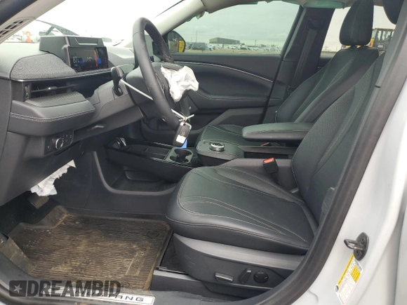 2022 Ford Mustang Mach-E Premium with VIN 3FMTK3SU8NMA49231, listed as a Copart auction lot 61208175 with 20,863 mi miles and Salvage title. Bid and sale history available at DreamBid. Image 7.