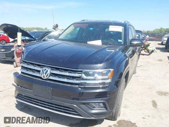 2019 Volkswagen Atlas SE with VIN 1V2WR2CA4KC595211, listed as a IAAI auction lot 41986643 with 96,299 mi miles and . Bid and sale history available at DreamBid. Image 17.