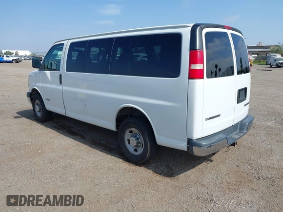 2006 Chevrolet Express Passenger with VIN 1GAHG35U061192639, listed as a IAAI auction lot 42465565 with 208,587 mi miles and . Bid and sale history available at DreamBid. Image 3.