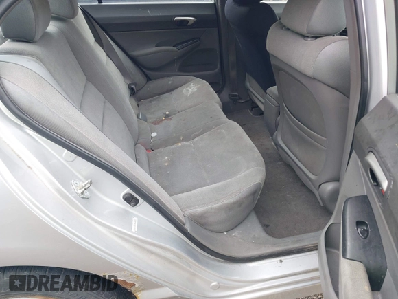 2006 Honda Civic LX z VIN 1HGFA16596L032275, wystawiony jako IAAI lot #42184178 z przebiegiem 220 657 mil mil oraz . Historia ofert i sprzedaży dostępna na DreamBid. Obrazek 8.