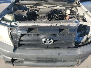 2006 Toyota Tacoma PreRunner z VIN 5TETX62NX6Z148881, wystawiony jako Copart lot #88404045 z przebiegiem 173 761 mil mil oraz Czysty tytuł • Clean title. Historia ofert i sprzedaży dostępna na DreamBid. Obrazek 11.