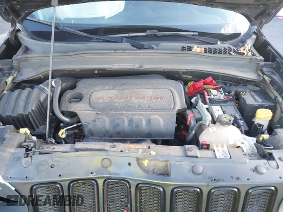 2018 Jeep Renegade Latitude with VIN ZACCJABB7JPJ44622, listed as a IAAI auction lot 40818647 with 101,137 mi miles and . Bid and sale history available at DreamBid. Image 10.