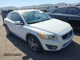 2013 Volvo C30 T5 with VIN YV1672MK9D2300167, listed as a IAAI auction lot 41743858 with 138,624 mi miles and . Bid and sale history available at DreamBid. Image 1.