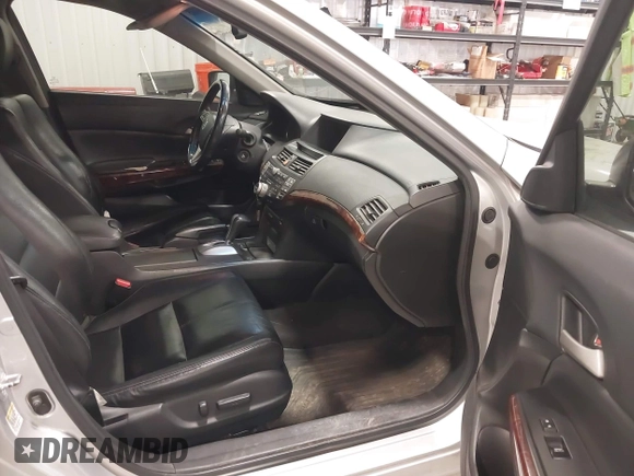 2011 Honda Accord Crosstour EX-L with VIN 5J6TF2H55BL004239, listed as a IAAI auction lot 42006683 with 232,077 mi miles. Bid and sale history available at carsss.com. Image 5.