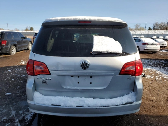 2010 Volkswagen Routan SE with VIN 2V4RW3D18AR202351, listed as a Copart auction lot 51469075 with 167,027 mi miles and Clean Title. Bid and sale history available at carsss.com. Image 6.