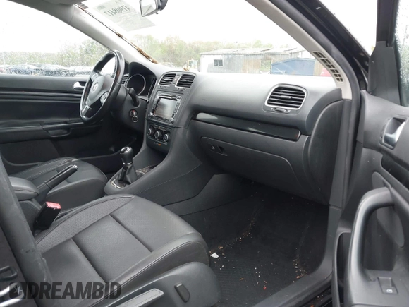 2014 Volkswagen Jetta SportWagen TDI with VIN 3VWML7AJ4EM611160, listed as a IAAI auction lot 41908412 with 149,267 mi miles. Bid and sale history available at carsss.com. Image 5.