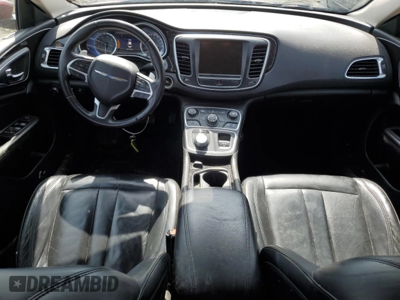 2015 Chrysler 200 C z VIN 1C3CCCEGXFN610676, wystawiony jako Copart lot #50576045 z przebiegiem 183 912 mil mil oraz Tytuł czysty. Historia ofert i sprzedaży dostępna na DreamBid. Obrazek 8.