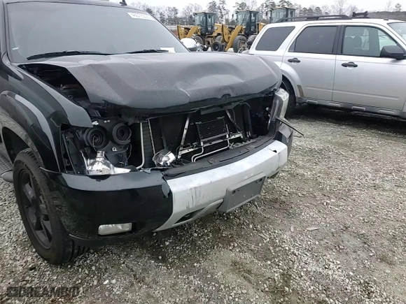 2009 Chevrolet Suburban LT w/2LT with VIN 1GNFK26339R234196, listed as a Copart auction lot 46078305 with 239,882 mi miles and Salvage Title. Bid and sale history available at carsss.com. Image 10.