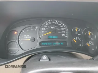 2003 Chevrolet Suburban LT with VIN 3GNEC16Z13G228217, listed as a Copart auction lot 45280225 with 240,438 mi miles and Salvage Title. Bid and sale history available at carsss.com. Image 9.