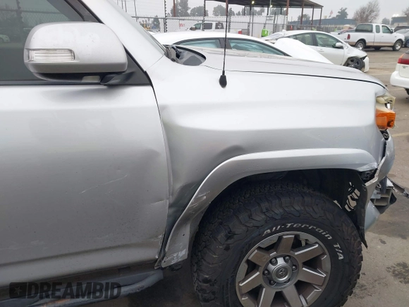 2010 Toyota 4Runner Trail with VIN JTEBU5JR3A5020489, listed as a IAAI auction lot 41255556 with 231,856 mi miles and . Bid and sale history available at DreamBid. Image 12.