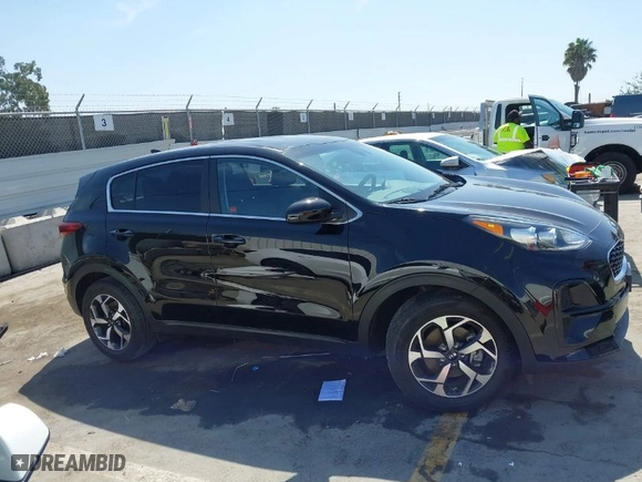 2022 Kia Sportage LX with VIN KNDPM3AC6N7000533, listed as a IAAI auction lot 41851889 with 21,084 mi miles. Bid and sale history available at carsss.com. Image 13.