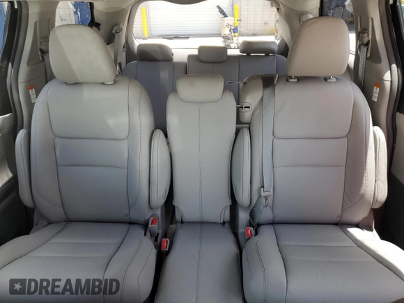 2018 Toyota Sienna XLE Auto Access Seat with VIN 5TDYZ3DC7JS962051, listed as a Copart auction lot 63115935 with 67,253 mi miles and Salvage title. Bid and sale history available at DreamBid. Image 10.
