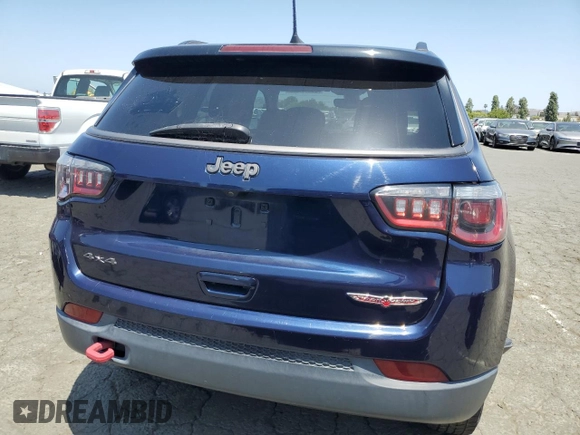 2019 Jeep Compass Trailhawk z VIN 3C4NJDDB0KT721477, wystawiony jako Copart lot #59374765 z przebiegiem 114 052 mil mil oraz Czysty tytuł • Clean title. Historia ofert i sprzedaży dostępna na DreamBid. Obrazek 6.