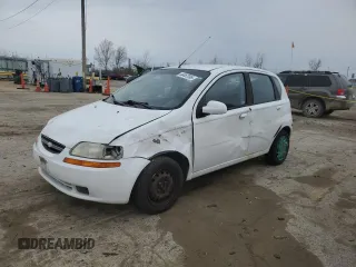 2008 Chevrolet Aveo LS z VIN KL1TD66618B059937, wystawiony jako Copart lot #44467395 z przebiegiem 52 360 mil mil oraz Tytuł czysty. Historia ofert i sprzedaży dostępna na DreamBid. Obrazek 1.