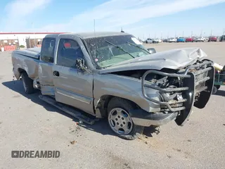 2003 Chevrolet Silverado 1500 LT with VIN 2GCEK19T731252033, listed as a IAAI auction lot 40706964 with 154,650 mi miles. Bid and sale history available at carsss.com. Image 1.