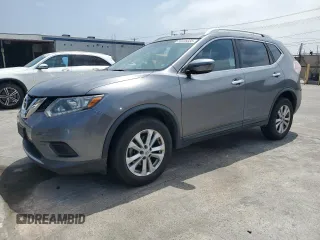 2016 Nissan Rogue SV z VIN KNMAT2MV7GP709331, wystawiony jako Copart lot #59436035 z przebiegiem 120 593 mil mil oraz Czysty tytuł • Clean title. Historia ofert i sprzedaży dostępna na DreamBid. Obrazek 1.