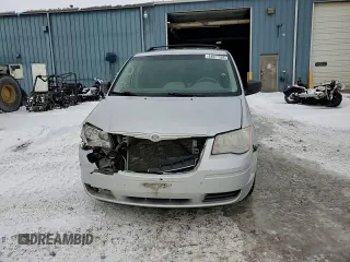 2008 Chrysler Town & Country LX with VIN 2A8HR44H18R687306, listed as a Copart auction lot 44927905 with 196,987 mi miles and Salvage Title. Bid and sale history available at carsss.com. Image 12.