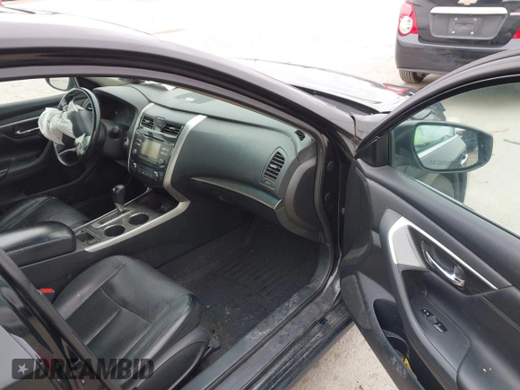 2014 Nissan Altima SV with VIN 1N4AL3APXEC166109, listed as a IAAI auction lot 41919039 with 172,087 mi miles and . Bid and sale history available at DreamBid. Image 5.