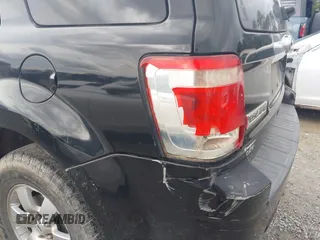 2010 Ford Escape Limited с VIN 1FMCU0E78AKA62013, выставлен на аукционе IAAI как лот 42426819 с пробегом 196 842 миль миль и . История ставок и продаж доступна на DreamBid. Изображение 12.