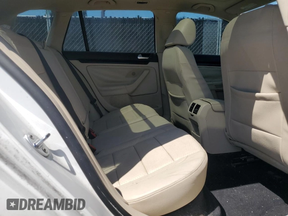2011 Volkswagen Jetta SportWagen SE with VIN 3VWPX7AJ2BM600249, listed as a Copart auction lot 53658035 with 208,147 mi miles and Non Repairable. Bid and sale history available at carsss.com. Image 10.