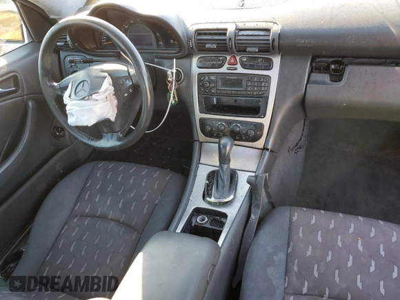2002 Mercedes-Benz C 230/260/280/320 with VIN WDBRN47JX2A365019, listed as a Copart auction lot 88321555 with 194,316 mi miles and Salvage Title. Bid and sale history available at DreamBid. Image 8.