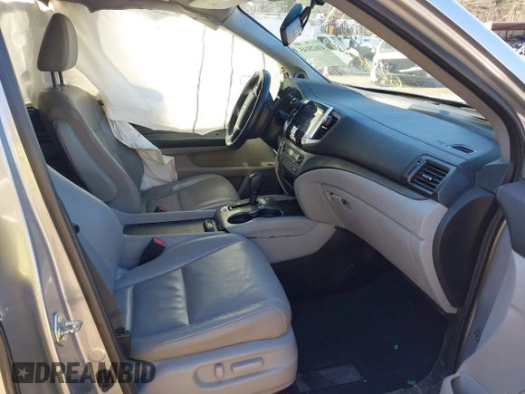2016 Honda Pilot EX-L with VIN 5FNYF6H72GB097557, listed as a IAAI auction lot 41628145 with 155,151 mi miles. Bid and sale history available at carsss.com. Image 5.