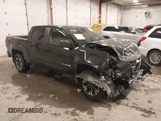 2021 Chevrolet Colorado 4WD Z71 with VIN 1GCGTDEN6M1284588, listed as a IAAI auction lot 41627182 with 112,521 mi miles. Bid and sale history available at carsss.com. Image 1.