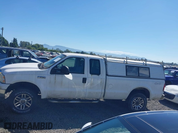 2006 Ford F-250 XL with VIN 1FTSX21536EB96392, listed as a IAAI auction lot 42379372 with 295,341 mi miles and . Bid and sale history available at DreamBid. Image 14.