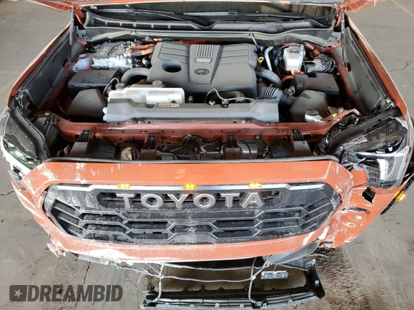 2024 Toyota Sequoia SR5 with VIN 7SVAAABA4RX037155, listed as a Copart auction lot 81374134 with 5,439 mi miles and Salvage Title. Bid and sale history available at carsss.com. Image 12.