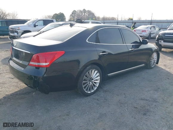 2016 Hyundai Equus Ultimate with VIN KMHGH4JH5GU105733, listed as a IAAI auction lot 41441606 with NaN miles. Bid and sale history available at carsss.com. Image 4.