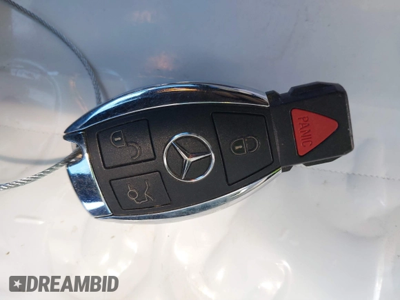2013 Mercedes-Benz E-Class E 350 Luxury BlueTEC with VIN WDDHF2EB5DA675484, listed as a IAAI auction lot 41522495 with 99,618 mi miles. Bid and sale history available at carsss.com. Image 11.
