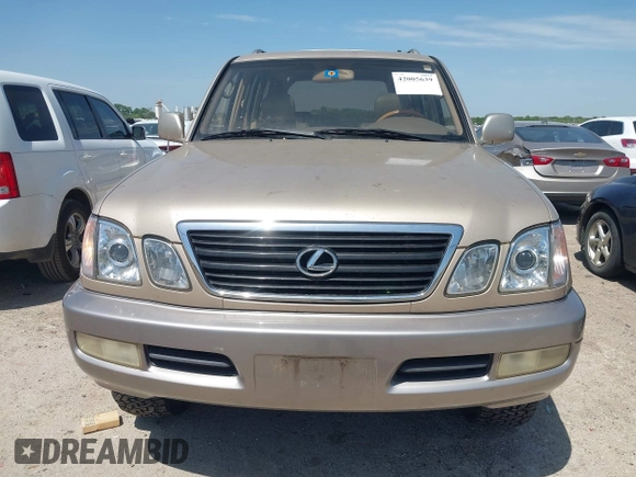 2001 Lexus LX 470 with VIN JTJHT00W613510736, listed as a IAAI auction lot 42005639 with 274,227 mi miles and . Bid and sale history available at carsss.com. Image 12.