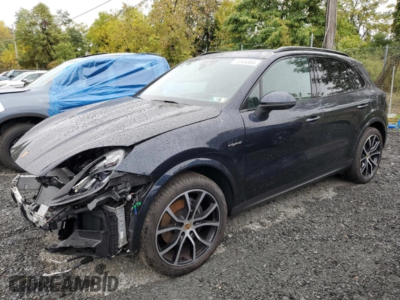 2022 Porsche Cayenne E-Hybrid with VIN WP1AE2AY8NDA26964, listed as a Copart auction lot 86710254 with 13,985 mi miles and Salvage title. Bid and sale history available at DreamBid. Image 1.