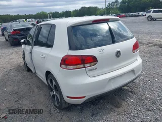 2013 Volkswagen Golf w/Conv & Sunroof с VIN WVWDB7AJ0DW128849, выставлен на аукционе IAAI как лот 42132601 с пробегом 143 182 миль миль и . История ставок и продаж доступна на DreamBid. Изображение 3.