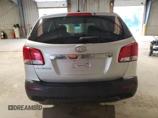 2011 Kia Sorento LX с VIN 5XYKTCA13BG009099, выставлен на аукционе Copart как лот 63863245 с пробегом 141 041 миль миль и Чистый • Clean title. История ставок и продаж доступна на DreamBid. Изображение 6.