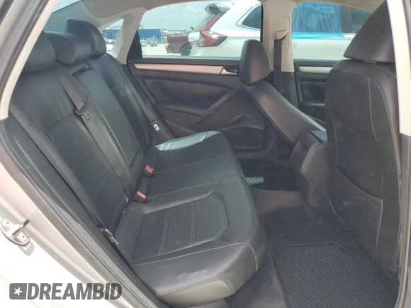 2014 Volkswagen Passat Wolfsburg Edition with VIN 1VWAS7A32EC105139, listed as a Copart auction lot 61187895 with 139,191 mi miles and Clean title. Bid and sale history available at DreamBid. Image 10.