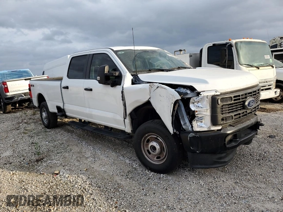 2024 Ford F-350 z VIN 1FT8W3BA0REC09540, wystawiony jako Copart lot #85826054 z przebiegiem 6 650 mil mil oraz Szkoda całkowita • Salvage title. Historia ofert i sprzedaży dostępna na DreamBid. Obrazek 1.
