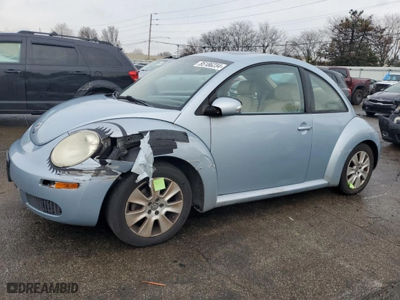 2010 Volkswagen New Beetle Coupe with VIN 3VWRG3AG9AM018010, listed as a Copart auction lot 85186234 with 146,824 mi miles and Salvage Title. Bid and sale history available at carsss.com. Image 1.