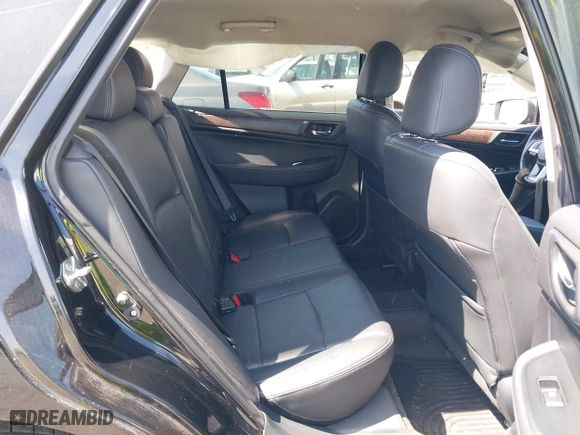 2015 Subaru Outback 2.5i Limited with VIN 4S4BSAJC1F3271511, listed as a IAAI auction lot 42087304 with 167,215 mi miles. Bid and sale history available at carsss.com. Image 8.