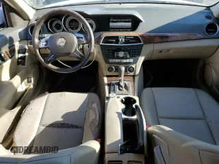 2013 Mercedes-Benz C 300 Sport с VIN WDDGF8AB0DR289190, выставлен на аукционе Copart как лот 43130315 с пробегом 167 032 миль миль и Списание • Salvage title. История ставок и продаж доступна на DreamBid. Изображение 8.